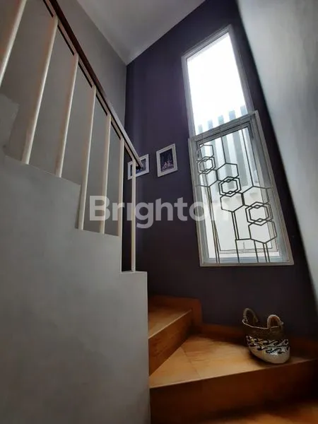 image HOT DEAL! RUMAH CANTIK DI VERDAN VIEW HARGA NEGO CEPAT (4)