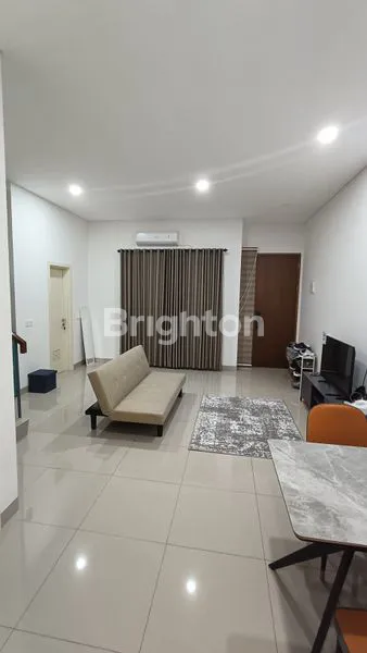 image NEGO SAMPAI DEAL! RUMAH MINIMALIS MURAH DI JANTUNG BSD NUSA LOKA (4)
