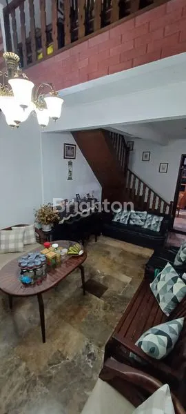 image RUMAH CANTIK 2 LANTAI  SIAP HUNI DI TAMAN CIMANGGU (2)