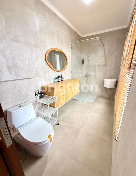 image DISEWAKAN RUMAH SMINYAK FULL FURNISHED  (6)