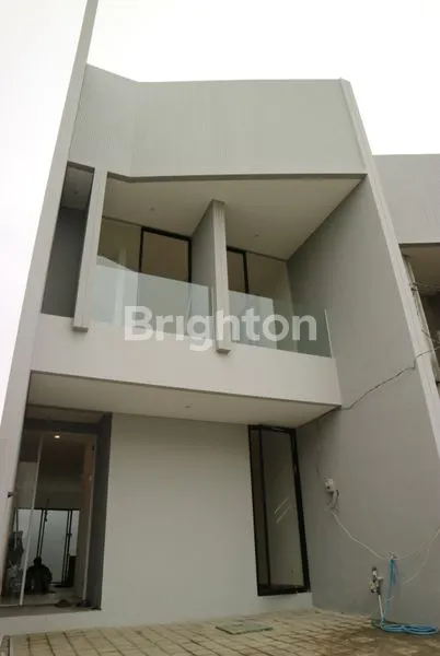 image SELANGKAH KE DIAN ISTANA (2)