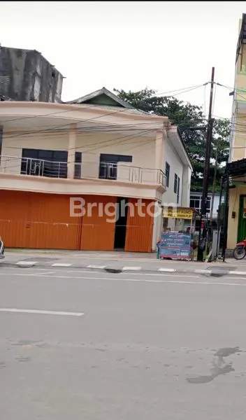 image DISEWAKAN RUKO GANDENG 2 PINTU, LOKASI SANGAT STRATEGIS, TENGAH KOTA, JALAN AGUS SALIM ,- SAMARINDA (1)