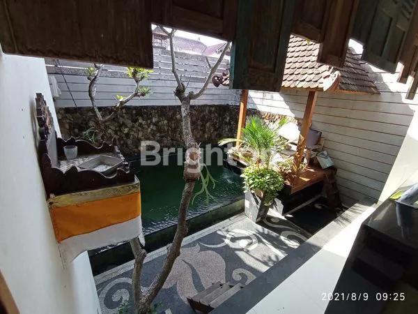 image DIJUAL RUMAH 2 LANTAI LOKASI STRATEGIS RENON (2)