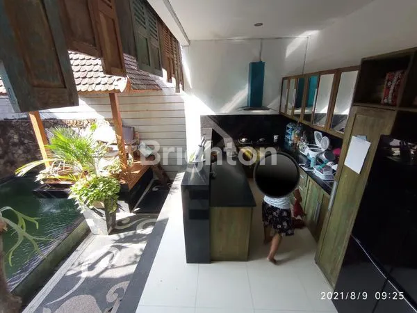 image DIJUAL RUMAH 2 LANTAI LOKASI STRATEGIS RENON (7)