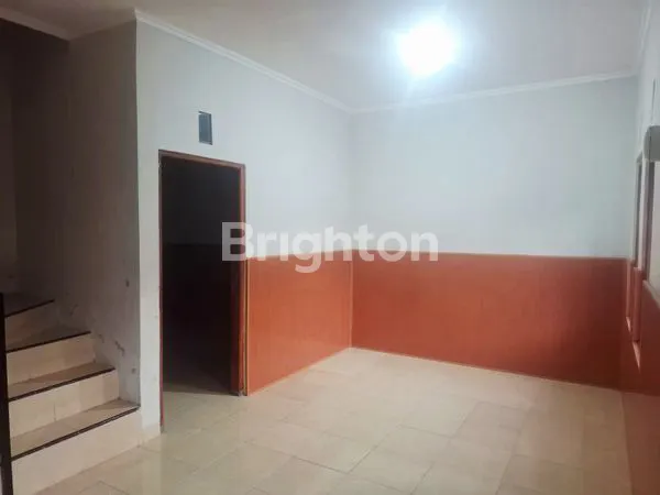 image RUMAH SIAP PAKAI DI GENTAN SOLO (3)