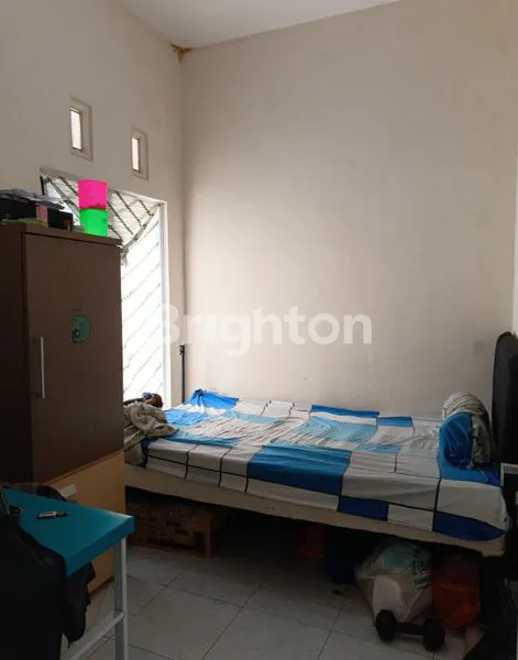 image RUMAH CANTIK SIAP HUNI LOKASI STRATEGIS DI TULUNG AGUNG (4)