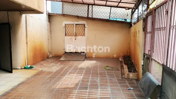 image RUMAH SANGAT LUAS DI DURI KEPA (8)