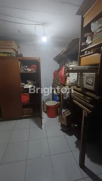 image RUMAH TUA 2 LANTAI, COCOK UNTUK KOS DI TANJUNG DUREN (3)