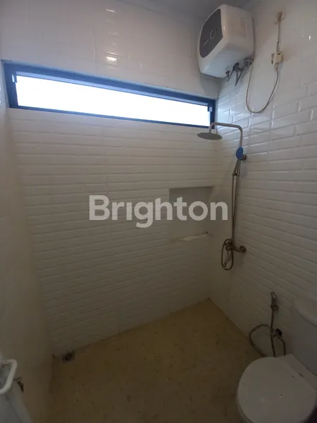 image RUMAH BARU 2 LANTAI DEKAT GERBANG TOL CIPUTAT (2)