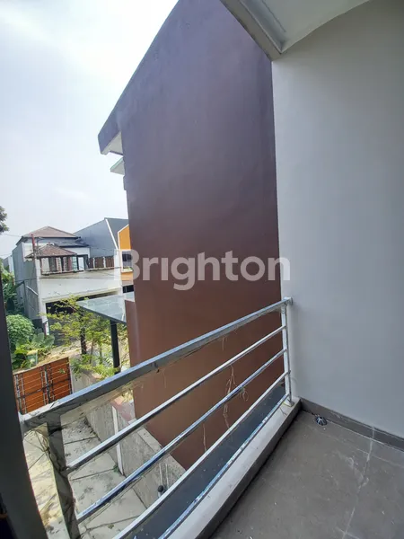 image RUMAH BARU 2 LANTAI DEKAT GERBANG TOL CIPUTAT (6)