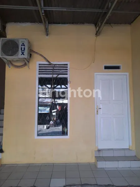 image RUKO MINIMALIS SIAP HUNI SANGAT STRATEGIS DI JELAMBAR (3)