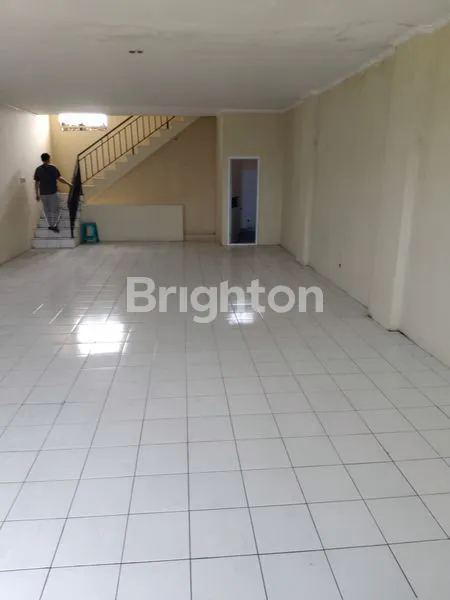 image RUKO MINIMALIS SIAP HUNI SANGAT STRATEGIS DI JELAMBAR (7)