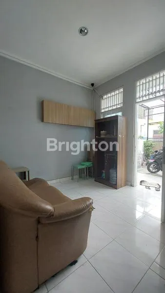 image BUTUH CEPAT DIJUAL RUMAH KOS BAGUS TERAWAT (5)