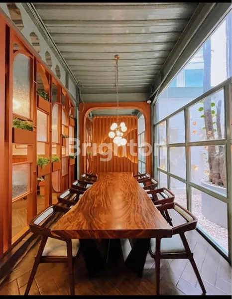 image GEDUNG USAHA 3 LANTAI DI TENGAH KOTA JAKARTA , MEGA KUNINGAN, JAKARTA SELATAN (4)