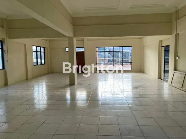image DISEWAKAN RUKO GANDENG 2 PINTU, LOKASI SANGAT STRATEGIS, TENGAH KOTA, JALAN AGUS SALIM ,- SAMARINDA (3)