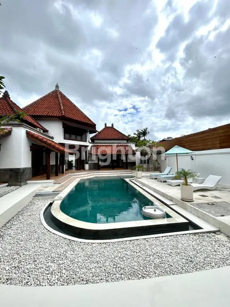 image SPACIOUS PRIVATE VILLA NEAR PERERENAN BEACH, FULLY FURNISHED & STYLISH  (8)