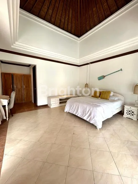 image SPACIOUS PRIVATE VILLA NEAR PERERENAN BEACH, FULLY FURNISHED & STYLISH  (4)