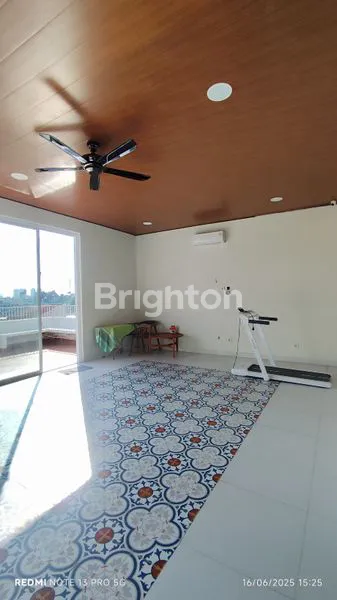 image RUMAH MEWAH BOJONG INDAH SIAP HUNI 3.5 LANTAI DEKAT PASAR 7 MENIT KE PURI JAKARTA BARAT (6)