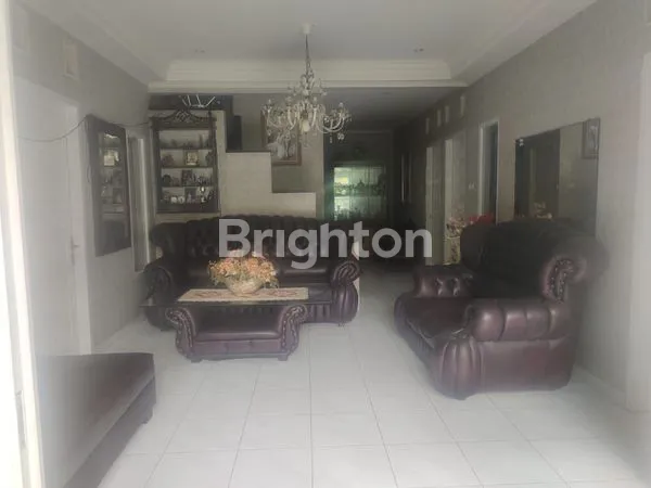 image RUMAH LUAS DENGAN KOLAM RENANG DI GRIYA LOKA BSD SEKTOR 1.3 (3)