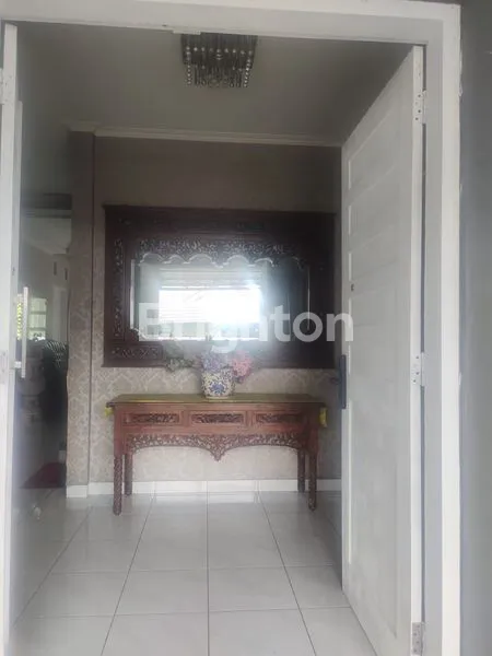 image RUMAH LUAS DENGAN KOLAM RENANG DI GRIYA LOKA BSD SEKTOR 1.3 (2)