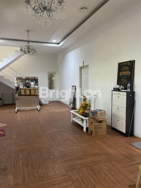 image RUMAH STRATEGIS 2 LANTAI ADA RUANG UNTUK USAHA SUPRIYADI RAYA (2)