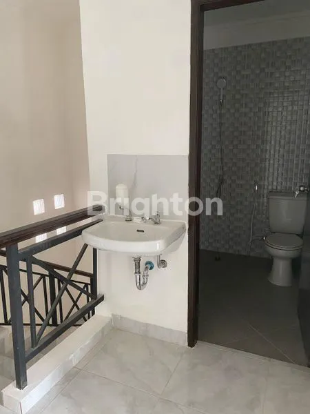 image DI JUAL CEPAT RUMAH BARU RENOVASI CITRA 2 CENGKARENG (5)