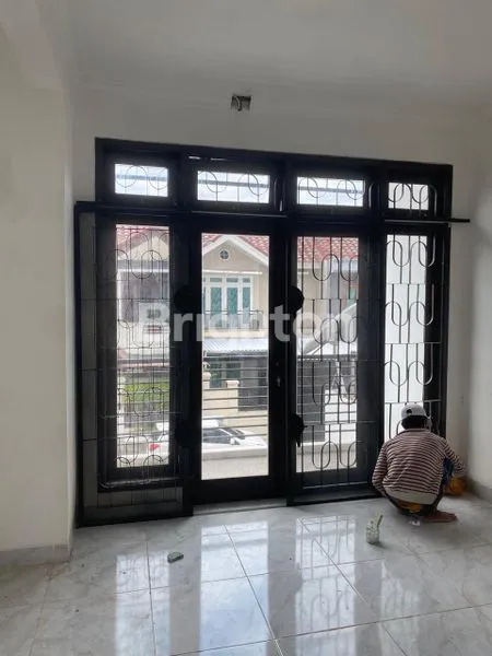 image DI JUAL CEPAT RUMAH BARU RENOVASI CITRA 2 CENGKARENG (4)