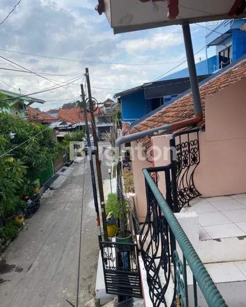 image DI JUAL RUMAH 1,5 LANTAI SIAP PAKAI KOTA SEMARANG (8)