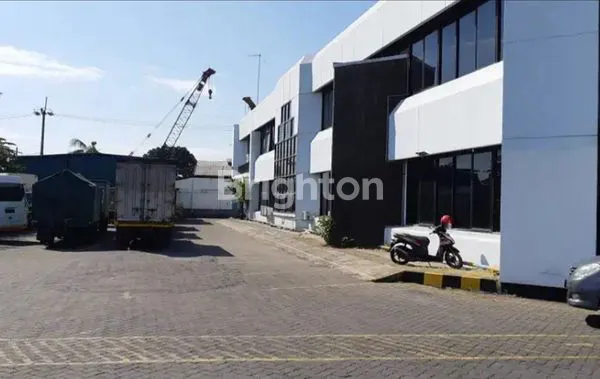 image GUDANG DI RAYA KLETEK, SEPANJANG (3)