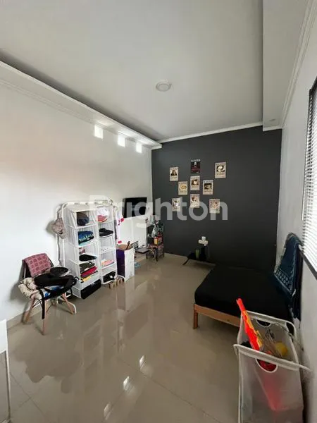 image RUMAH MEWAH 4+1 KT DI BUMI MUTIARA BOGOR, LOKASI STRATEGIS (6)