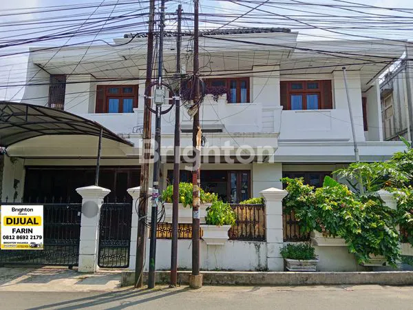 RUMAH DI PONDOK PINANG, JAKARTA SELATAN