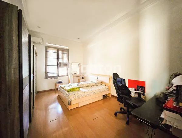 image RUMAH MEWAH SEMI-FURNISHED 4+1KT DI BUAH BATU REGENCY BANDUNG (7)