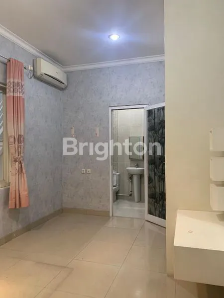 image RUMAH MEWAH PIK 1 JALAN ROME, JAKARTA UTARA, SIAP HUNI 3KT (5)