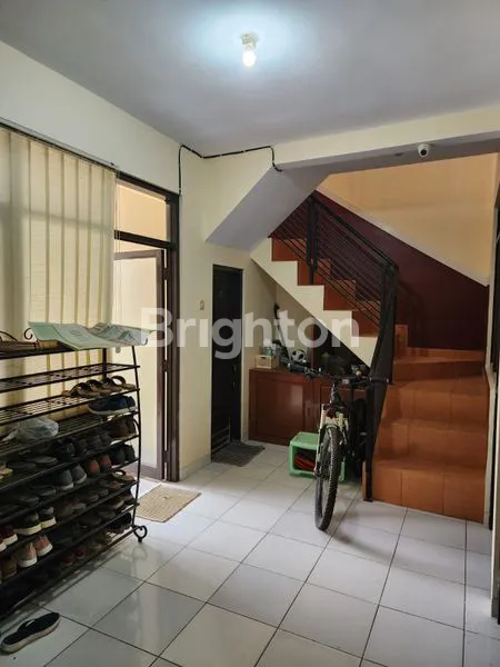 image RUMAH MEWAH 4 KT DI CIMAHI UTARA, LT 155 M2, HARGA TERJANGKAU (2)