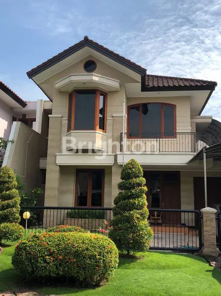 image RUMAH MEWAH 2 LANTAI KOMPLEK ELIT DHARMAHUSADA DEKAT RS UNAIR (1)