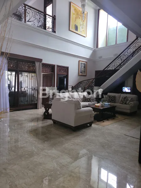 image RUMAH MEWAH FULL FURNISHED (2)