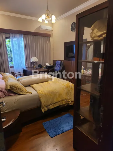 image RUMAH MEWAH FULL FURNISHED (3)