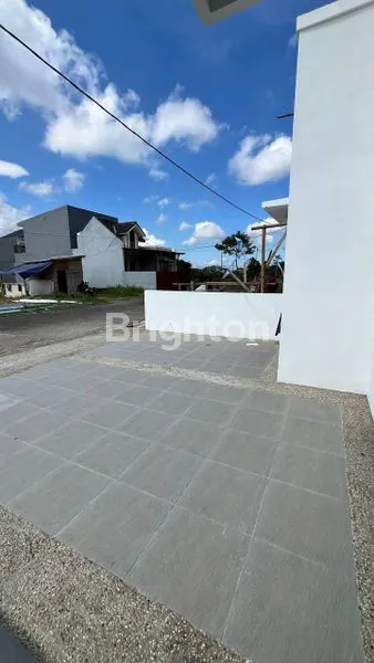 image RUMAH MEWAH 2 KT DI PEARL TOWN HOUSE MALANG, HARGA TERJANGKAU (8)