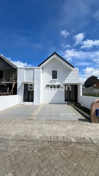 image RUMAH MEWAH 2 KT DI PEARL TOWN HOUSE MALANG, HARGA TERJANGKAU (1)