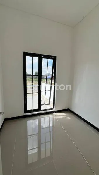 image RUMAH MEWAH 2 KT DI PEARL TOWN HOUSE MALANG, HARGA TERJANGKAU (3)