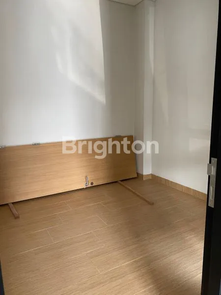 image HUNIAN MODERN TROPIS DI SELATAN JAKARTA (6)