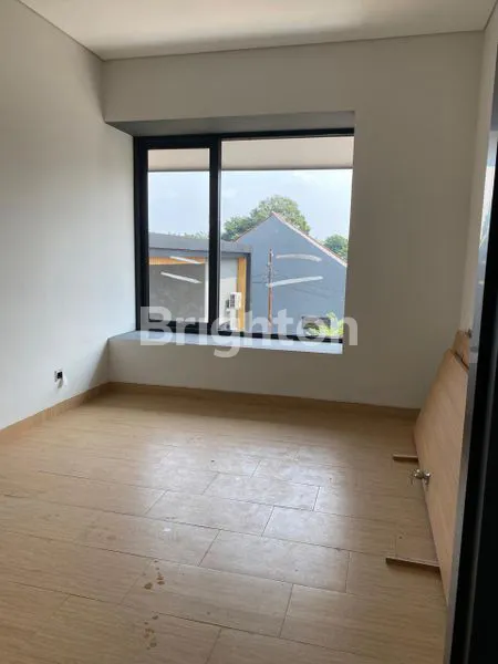 image HUNIAN MODERN TROPIS DI SELATAN JAKARTA (7)