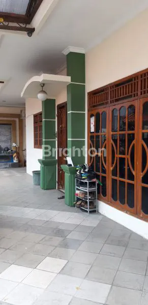 image RUMAH MEWAH DI TEBET SANGAT STRATEGIS UNTUK PEMUKIMAN (2)