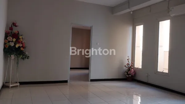 image RUKO STRATEGIS DI ESTE MERR, SURABAYA, SIAP HUNI (4)