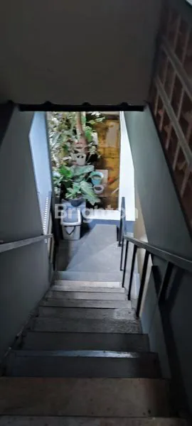 image DIJUAL CEPAT! RUMAH LOKASI TERBAIK DI PERUMAHAN SERPONG PARK//SERPONG UTARA (8)