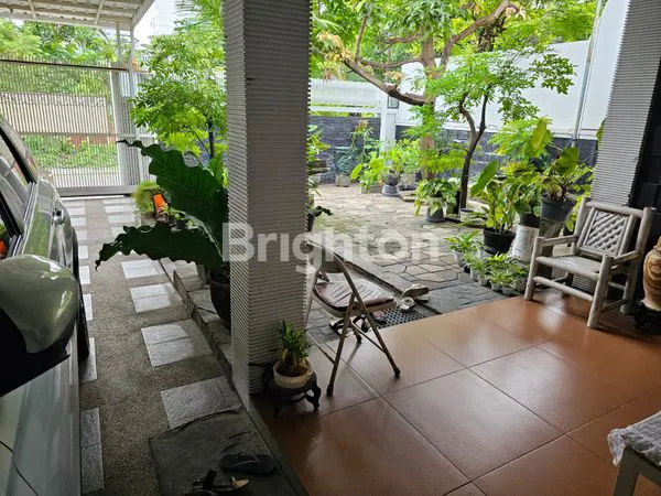 image RUMAH 1 ½ LANTAI SEMI FURNISHED (3)