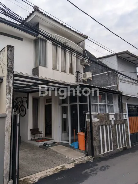 image RUMAH STRATEGIS SEMI-FURNISH DEKAT MRT & TOL FATMAWATI CILANDAK (1)