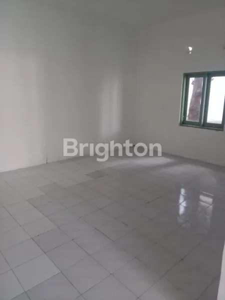 image RUMAH SIAP PAKAI DI TENGAH KOTA (8)