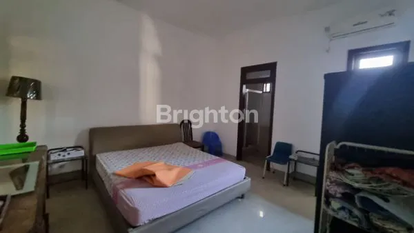 image RAYA MARGOREJO INDAH 2.5 LANTAI - LOKASI PREMIUM BEBAS BANJIR (3)