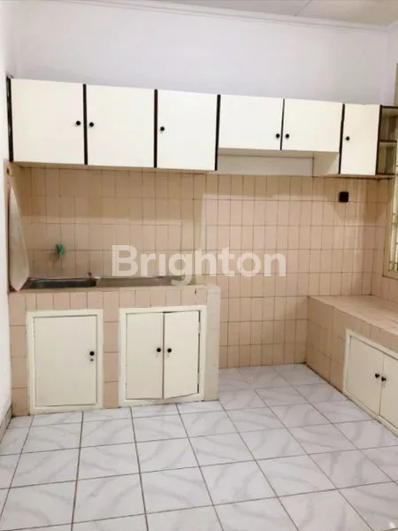 image RUMAH MEWAH BARU RENOV DI MENTENG DALAM JAKARTA SELATAN (3)